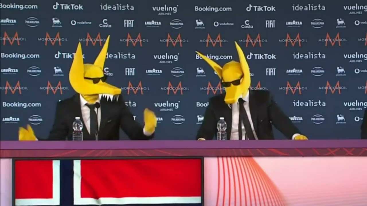 Subwoolfer vs Ylvis - Mission "Banana"