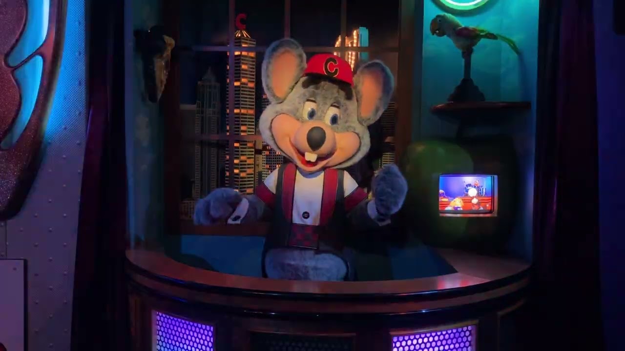 Everybody Have Fun Tonight, Camouflage - Chuck E. Cheese’s April 2012 Show Segment 2