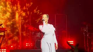 Jorja Smith - Addicted (Live in Singapore)