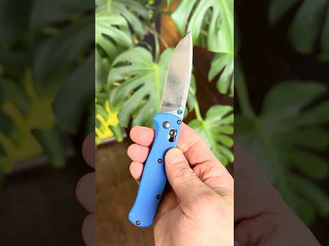 Benchmade Bugout S30V G10 Flytanium Scales Axis Crossbar Lock Lightweight Folding Knife 