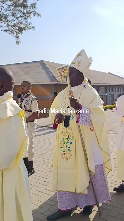 Maandamano Misa Takatifu ya ufunguzi wa Kongamano la Sita la VIWAWA kitaifa.