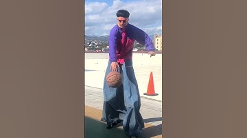 Thumbnail of I always wanted to be in the NBA. After extensive leg surgery, I can finally achieve my goal!