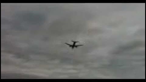 Wingtip Vortex Audio, Boeing 757  (an ASK THE PILOT video from Patrick Smith)