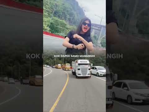 Fauzana - Tungkek Mambaok Rabah | Lirik Lagu Minang