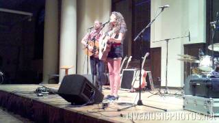 Rosi Golan - "Come Around" - LIVE in Rock Island, IL