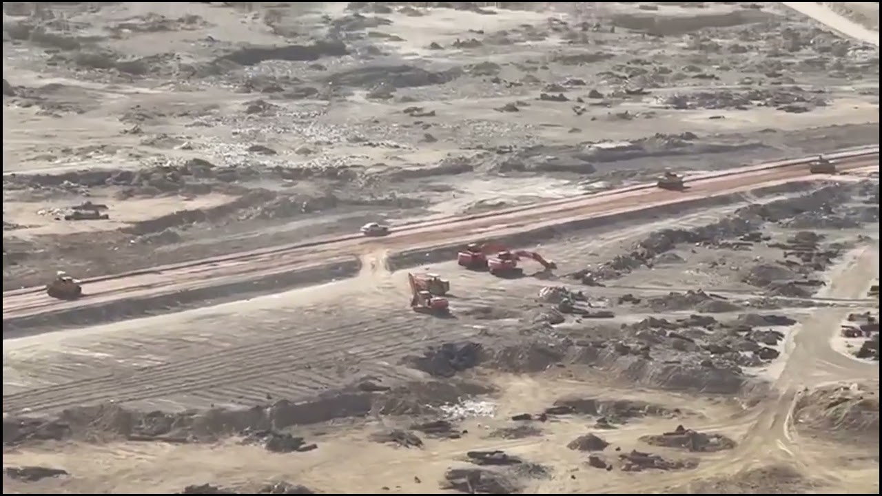 وزير الداخلية السيد عبد الأمير الشمري يتفقد طريق بغداد كربلاء المقدسة الجديد من خلال استطلاع جوي