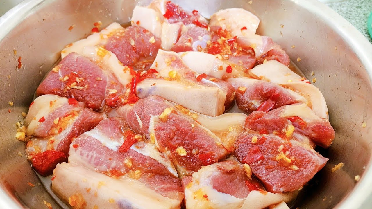 THỊT KHO RIỆU/Cách ướp thịt kho riệu màu đẹp nước trong thịt thơm ngon ...