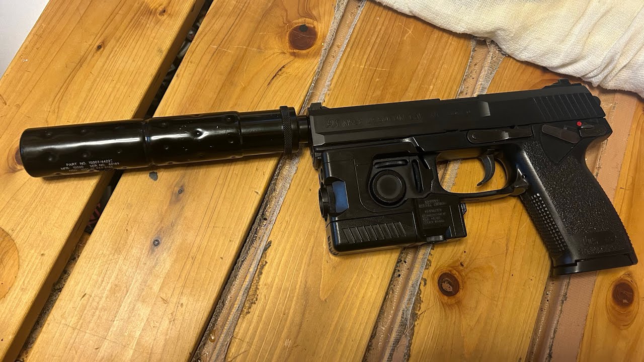 I tried attaching a suppressor to the KSC SOCOM Mk23 [Snake's gun
