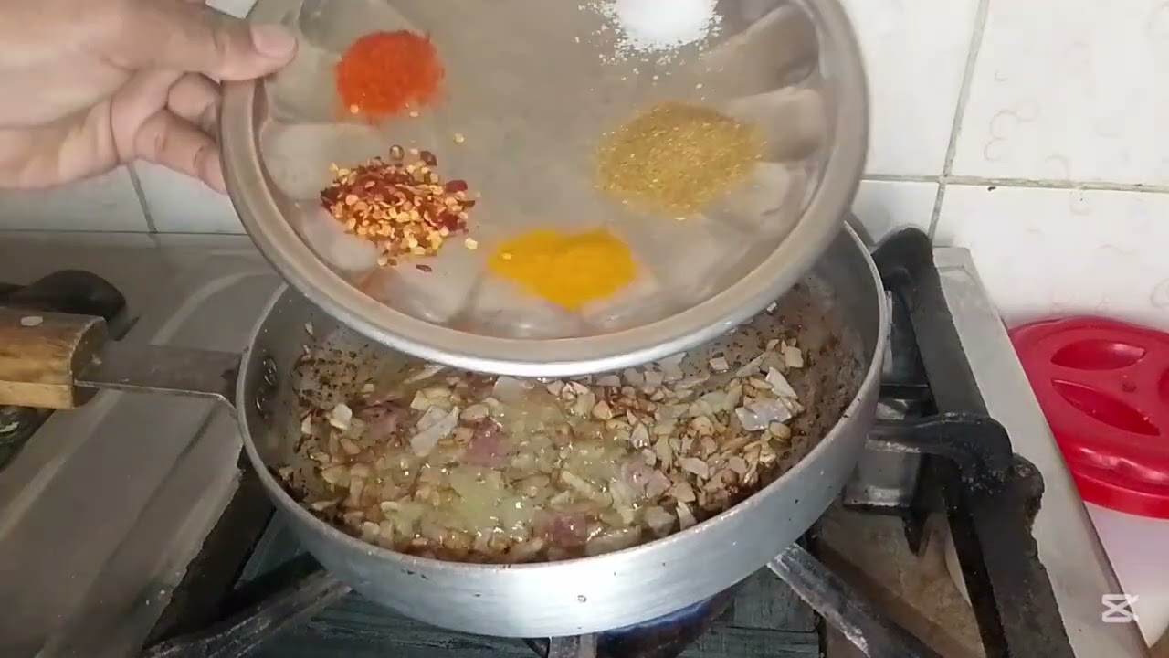 Alo suji ke pore white achar Alo ka salan 😋😋