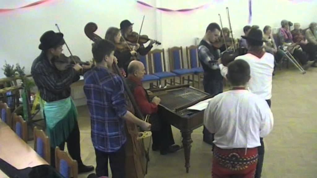 Ciganska Muva Poštorenská cimbálová (cigánská :-) ) muzika - Fašank 2015 - YouTube