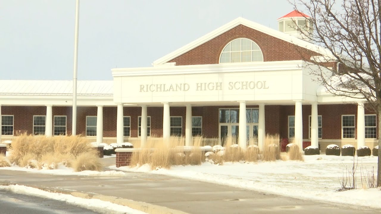 Richland School District is hiring a private investigator to look into nonresident students