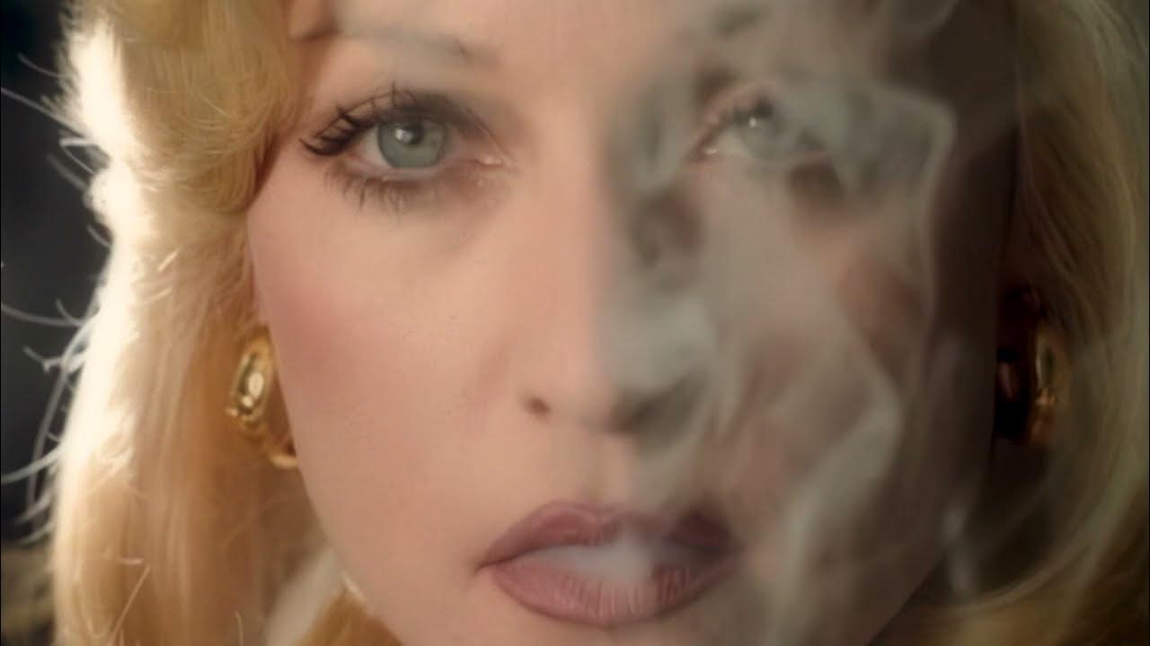 Поставь клип стар. Поставь клип стар. Поставь клип стар. Bad girl мадонна. Madonna bad girl клип.