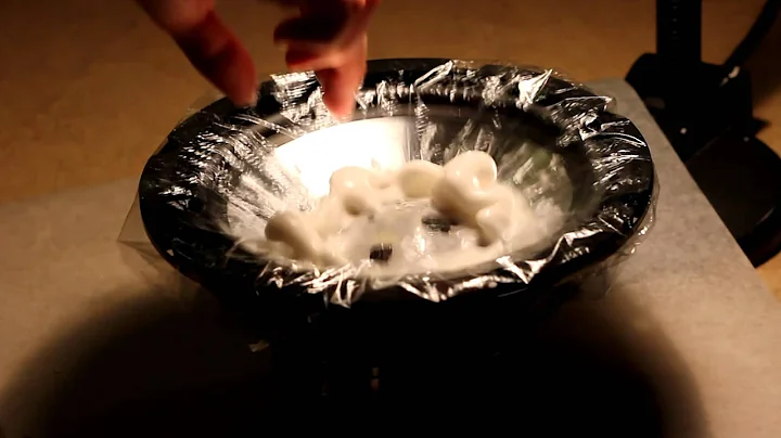 Non-newtonian fluid (potato starch + water) on a Speaker Cone