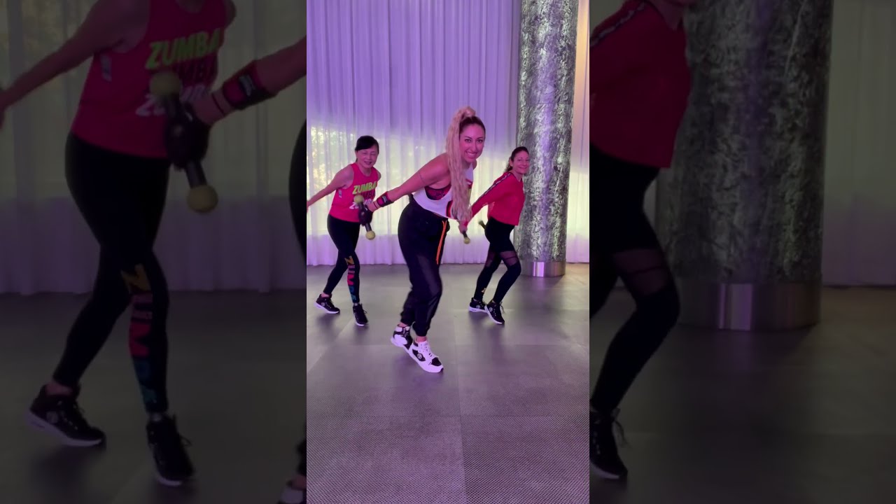 Muevense by Marc Anthony Zumba Toning version Zin#111 - YouTube