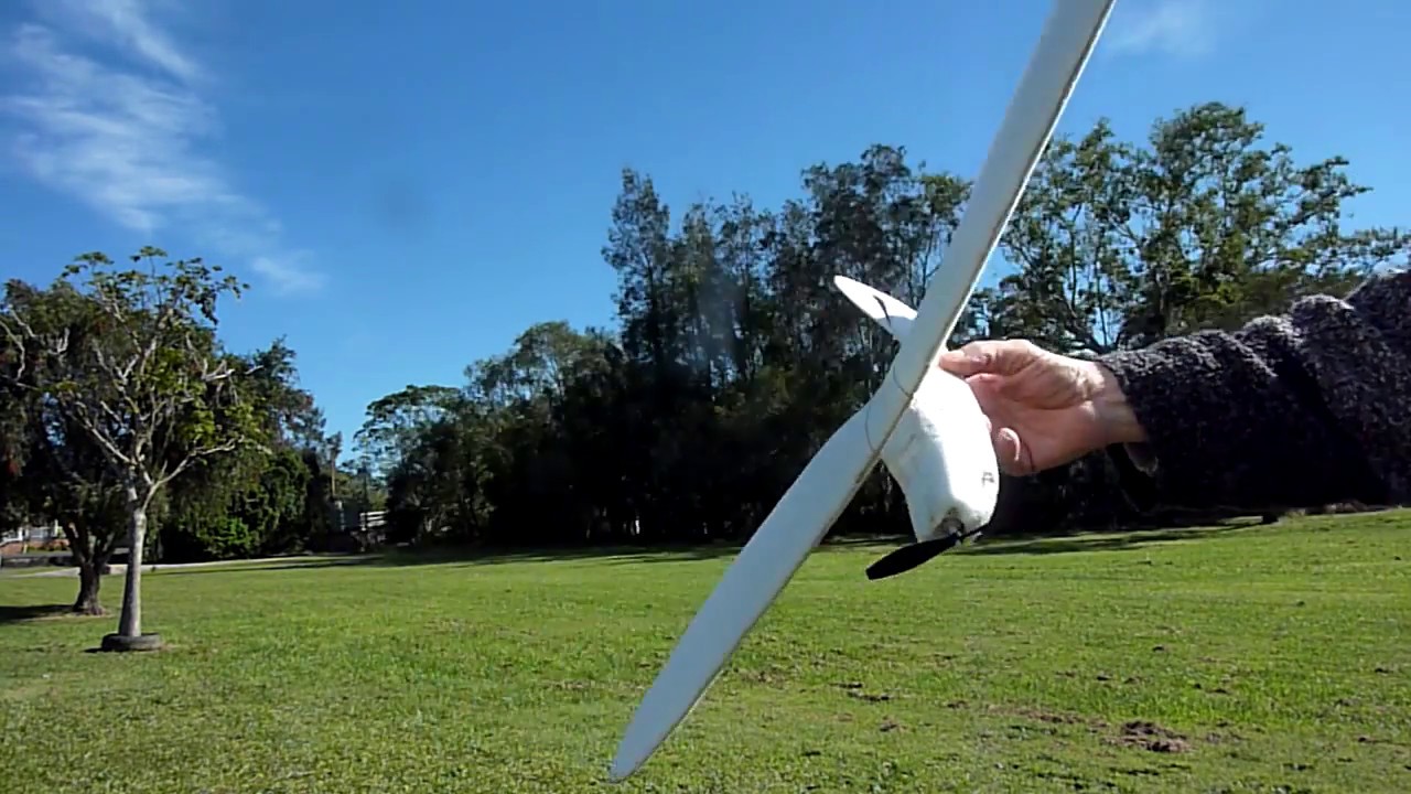 slow flyer hybrid flying wing crash youtube wings flyer crashes