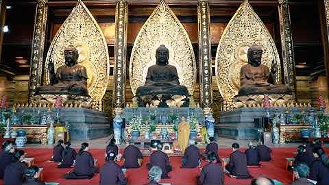 Khóa lễ tụng kinh cầu Quốc thái dân an, thế giới hòa bình, chúng sinh an lạc tại chùa Tam Chúc.