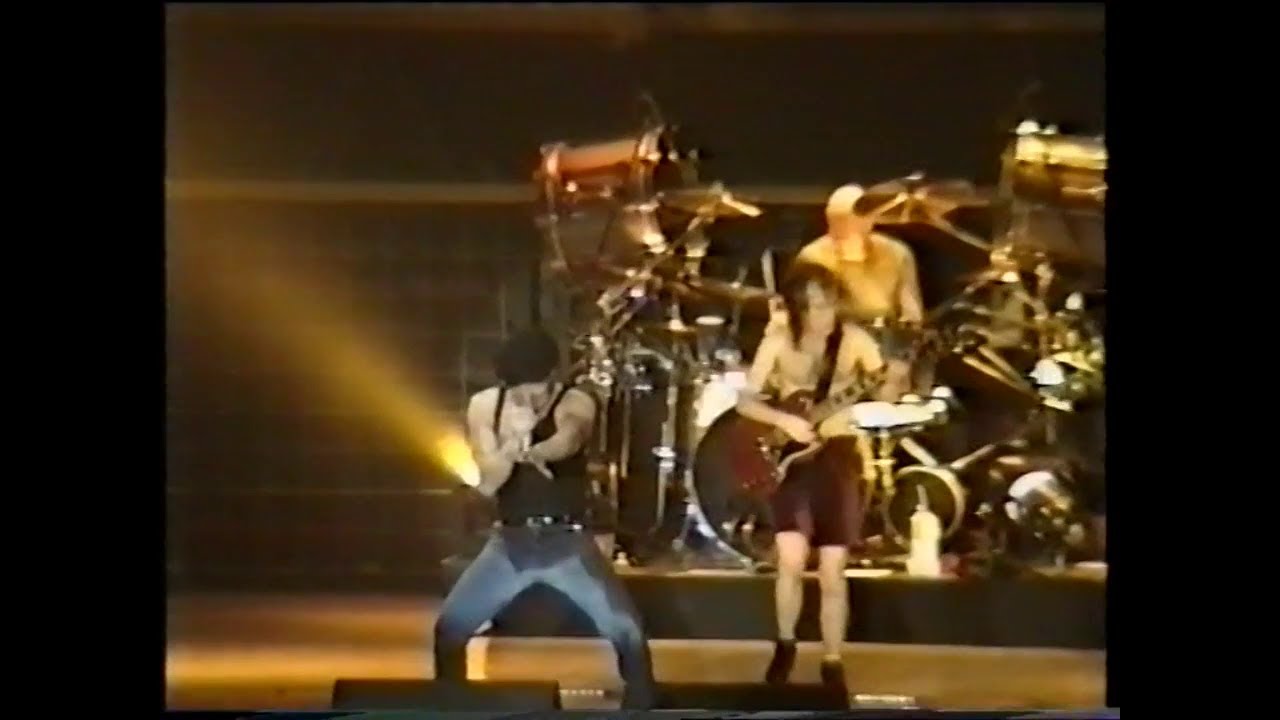 AC/DC LIVE -KIEL GERMANY [VIDEO CONCERT] APRIL 13TH 1991 (2 DVD) - YouTube