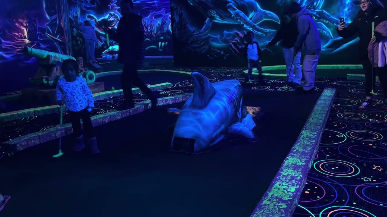 Lo tragimos los ninos a jugar golf