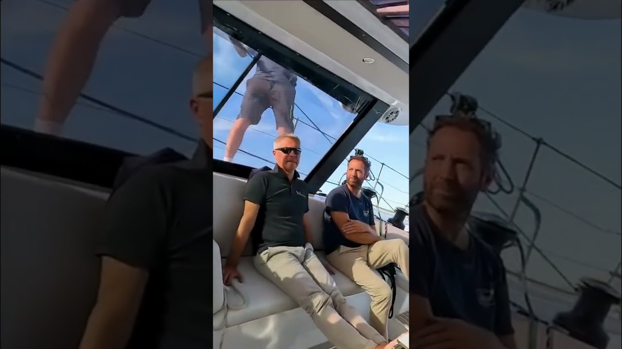 ⁣Would you want to sail in this doghouse? #sailingboat #yachtlife #luxuryyachtlife #sailingyacht