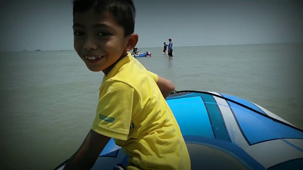 Refresing Jalan Jalan di Pantai Karang Jahe Kota Rembang ...