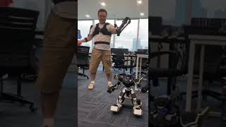 Future of Robot Fighting is coming! Stay tuned #shorts #robot  @gjsrobot4936 screenshot 5