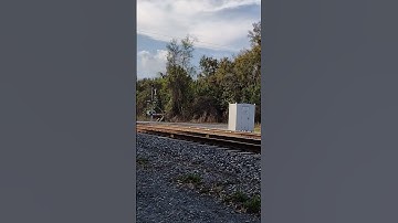 ES40DC duo lead empty ethanol #csx #csxstrains