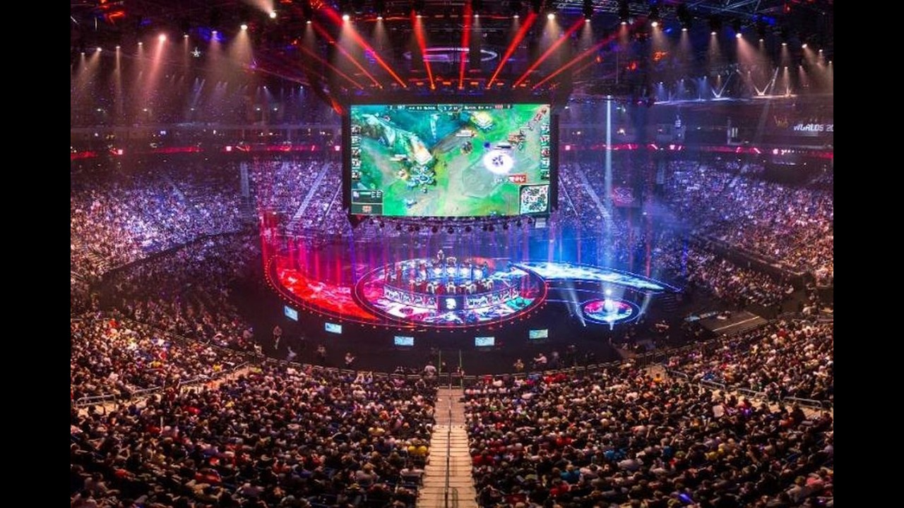 Trying to act like Faker in #leagueoflegends..... except i play Vayne top lane..