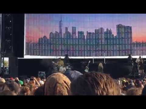 Blood Orange ft. Sky @ FYF 16 - Everything is Embarrassing / You're Not Good Enough (Live 8/28/16)