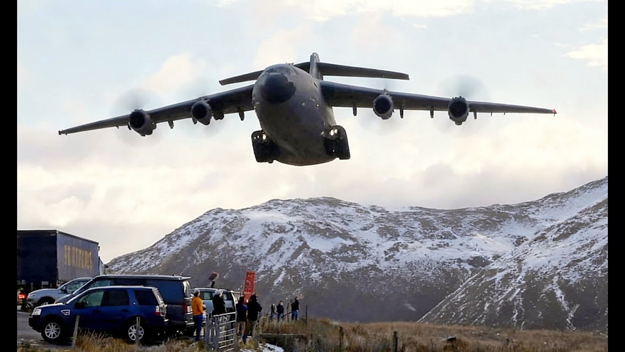 SNOW AND JETS IN THE MACHLOOP