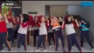 Entah apa yang merasukimu komplikasi TIK TOK cewek cantik