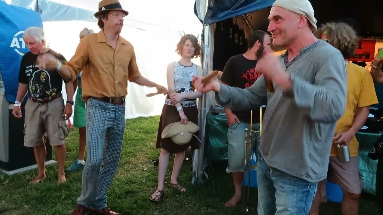 Boris Sichon at the 2014 Mission Folk Music Festival .