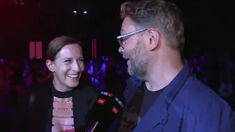 Tschüss, Komfortzone! Dieses Outfit verlangt Ulrike Frank eine große Portion Mut ab【Nachricht】 thumbnail