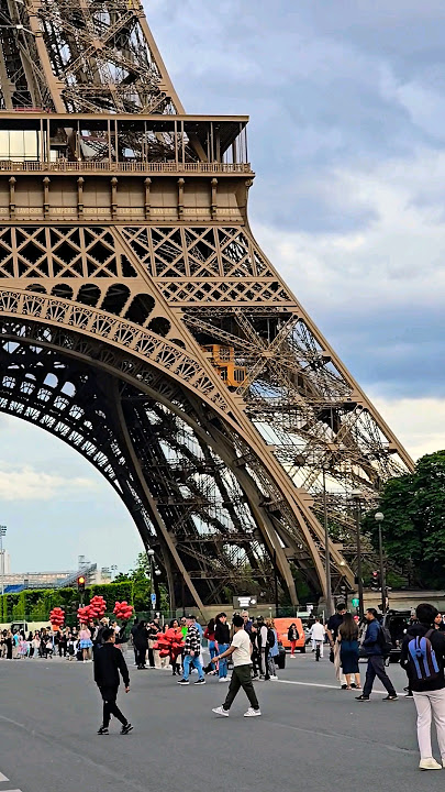 Eiffel Tower, Paris France 🇫🇷 #shorts #paris #france #paris2024 #eiffeltower