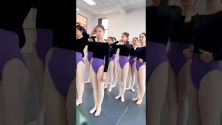 Dance practice makes her shine 💃😛🩰 #dance #flexibility #ballet #sports