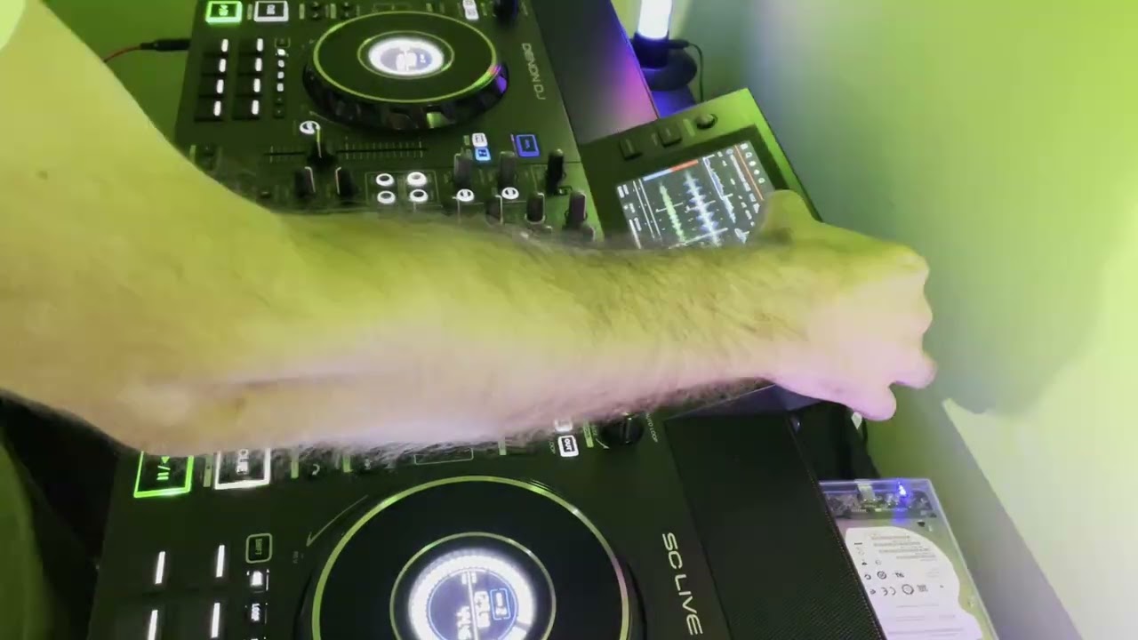 2000's Club House hits 2.