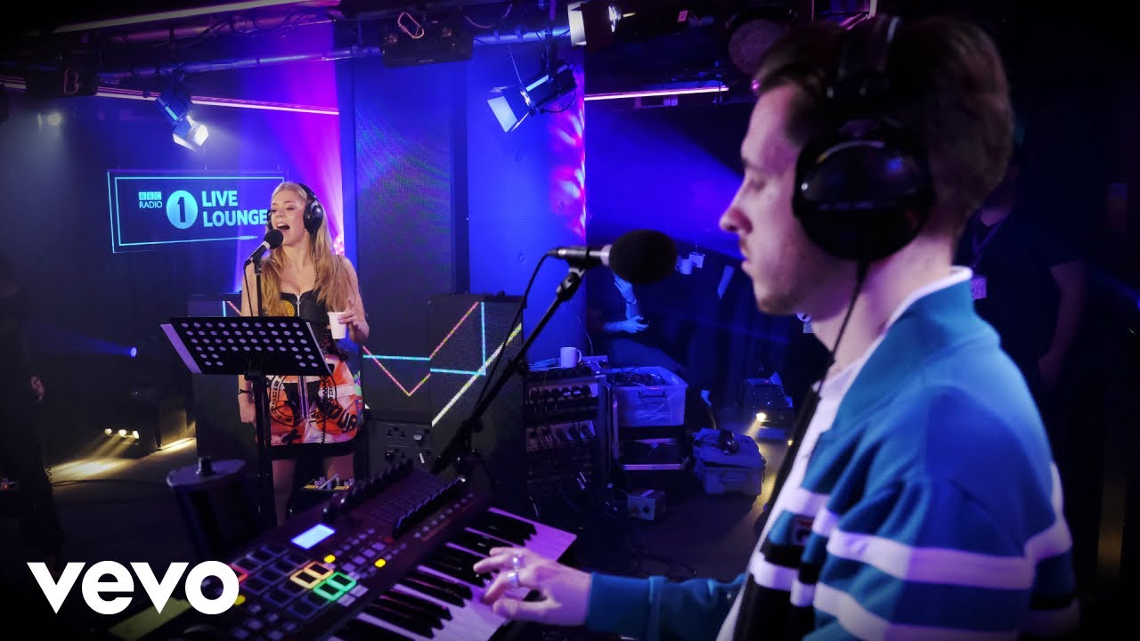Sigala, Becky Hill – Wish You Well in the Live Lounge