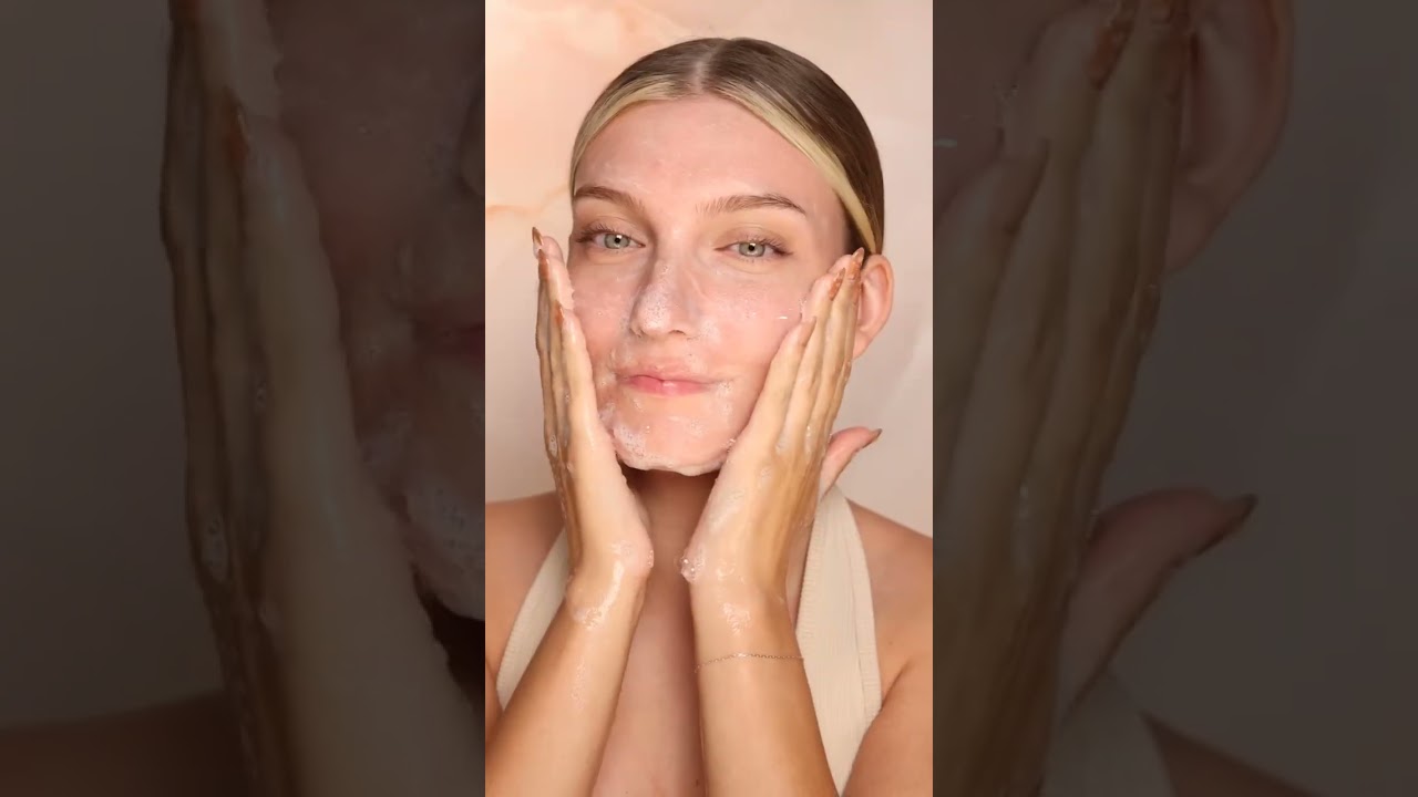 Your skin's softest reset. Gentle cleanse, deep hydration. 💧 