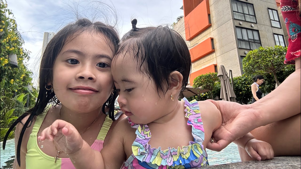 Hotel Room Tour: The COOLEST Loft Hotel Room in Singapore: M Social (Robertson Quay)