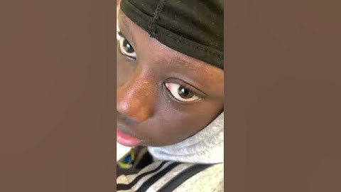 When you get caught watching videos in class🤦🏾😂