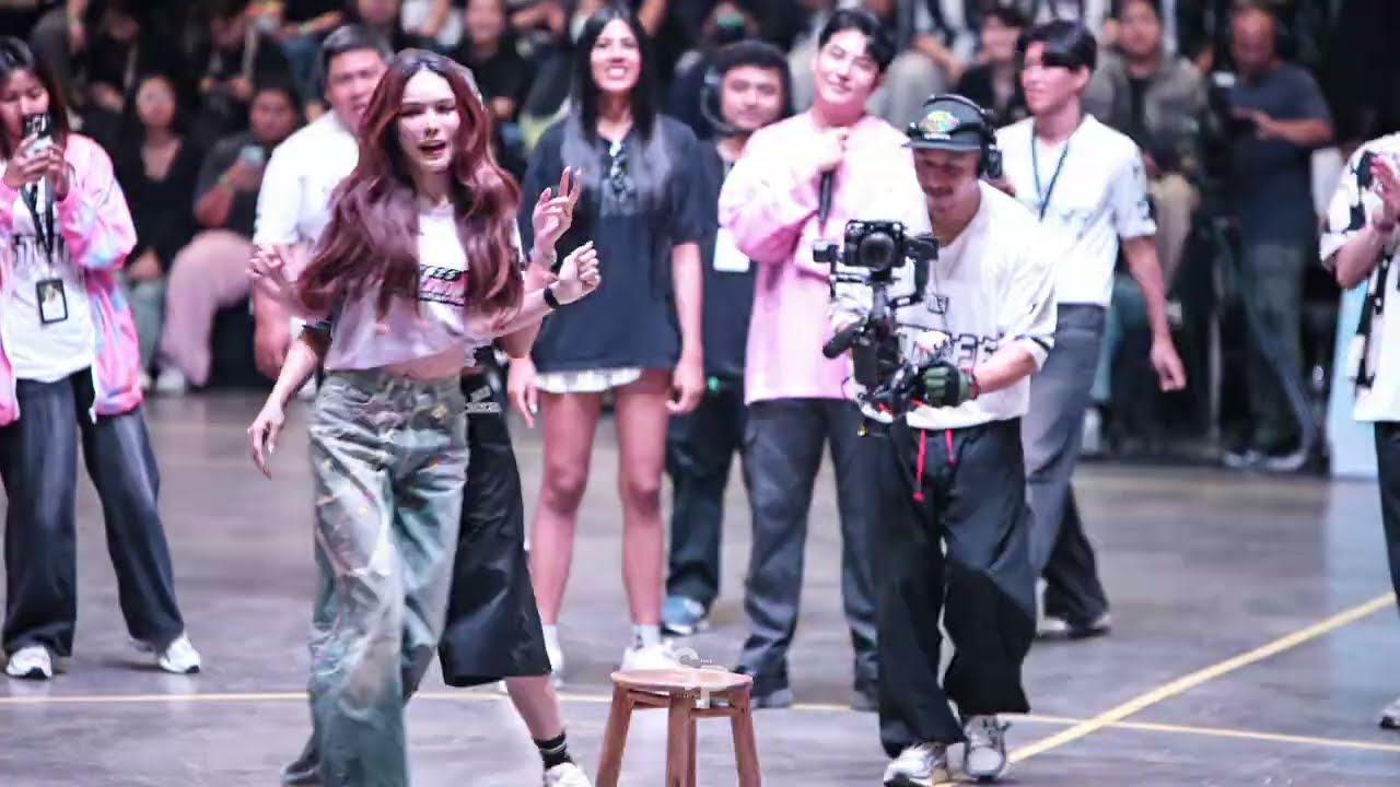 [Fancam] 201225 เก้าอี้ดนตรี - Charlotte Austin #GrandSportParty2025