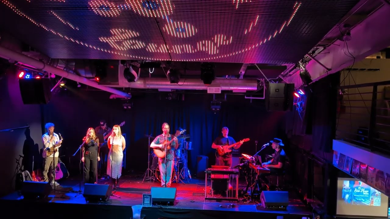 Vinyl lounge Nashville Tennessee 2/16/26