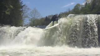 SUP mag original: Spencer Lacy Pushes the Frontier of River SUP