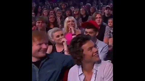 So we have Zayn hyping up Harry to twerkEd's disgu...
