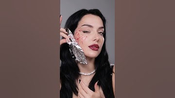 Easy Halloween cuts makeup hack #beautyhacks (orgn @alexxandra.makeup