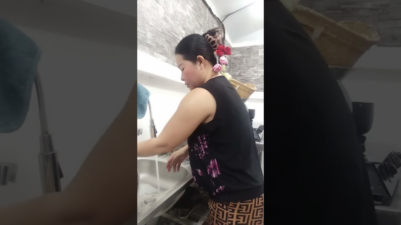 เข้าครัวนึ่งข้าวเหนียวอุ่นทอดหมูจ้า