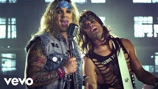 Смотреть клип Steel Panther - The Burden Of Being Wonderful