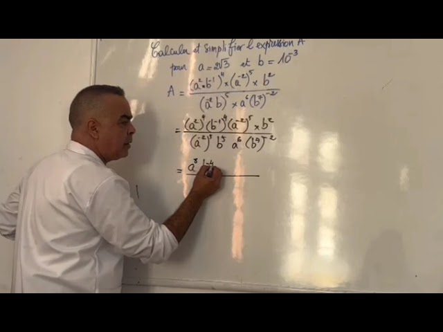 Simplifier une expérience avec des puissances  - Écriture scientifique - القوى - الكتابة العلمية 