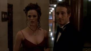 Alias (s3ep3) Sydney Bristow outfit