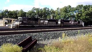 Two EMD SD70ACUs (NS) Idling (EMD 710G3C-ES)