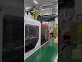 Samfacc top entry IML robot,for 2L bucket high speed labeling.#injectionmolding #labelingsolution